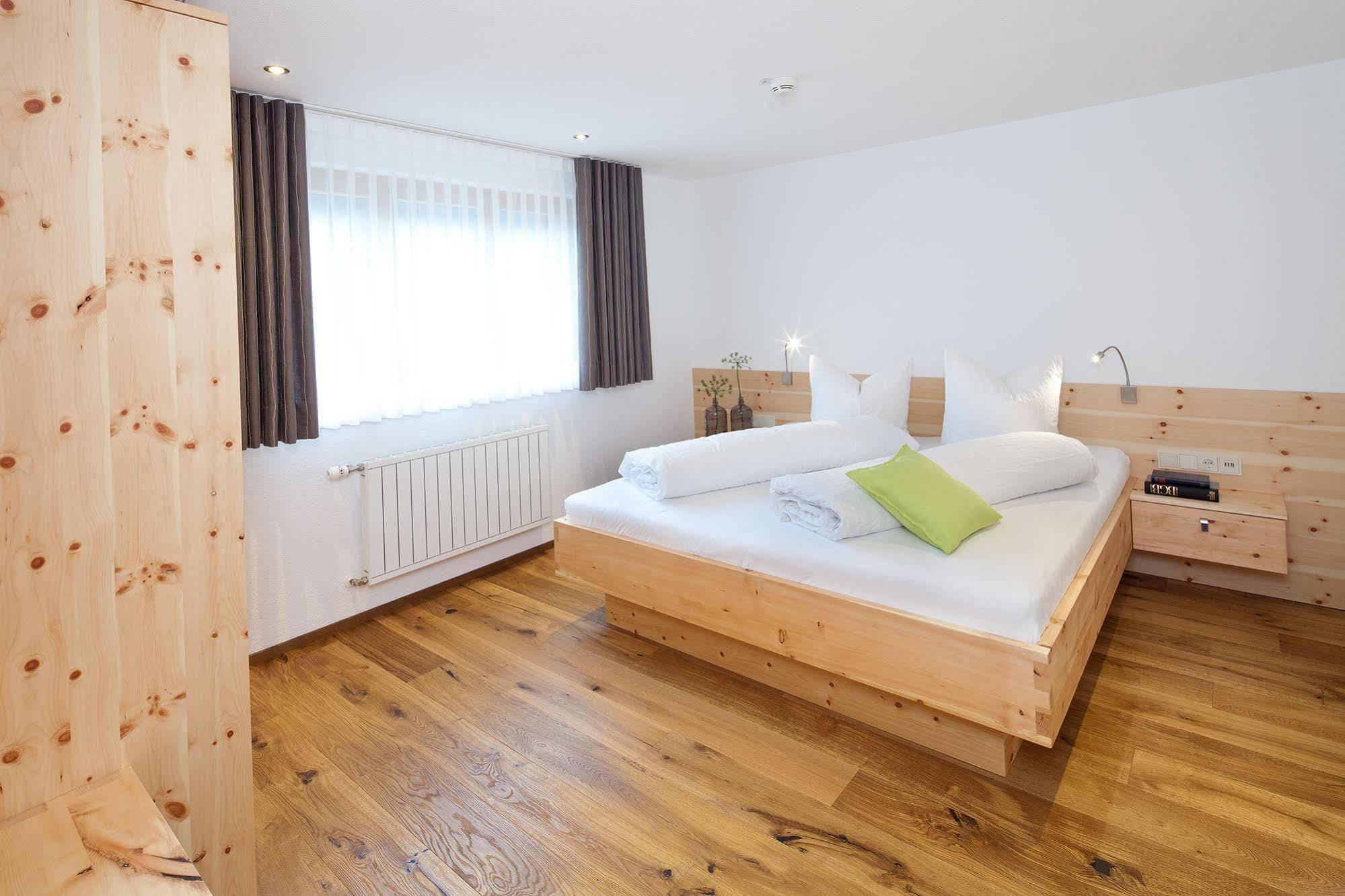 Aparthotel Brunnenhof Damuels Exteriör bild